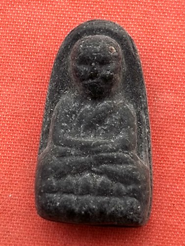 เริ่ม 10 บาท กับ พระผงหลวงปู่ทวด  …w25