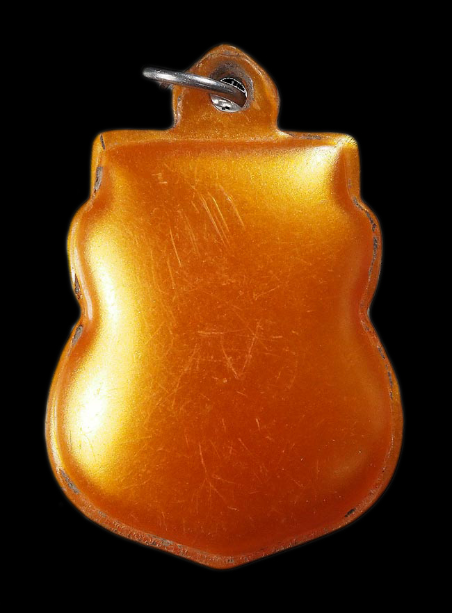 20บาท... เหรียญเสมาฉลุลงยา พระแก้วมรกต ///F717