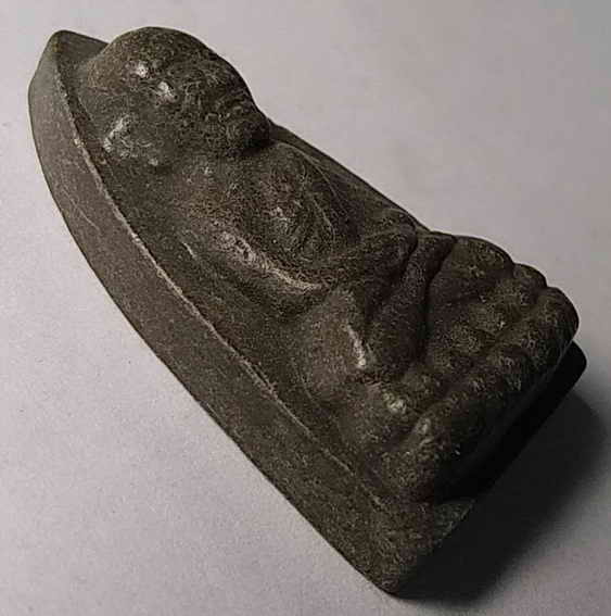 30 บาท หลวงปู่ทวดเนื้อผง วัดทุ่งตลิ่งชัน จังหวัดสุพรรณบุรี