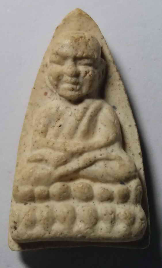 150 บาท หลวงปู่ทวด เนื้อผงพุทธคุณ รุ่นครอบจักรวาล