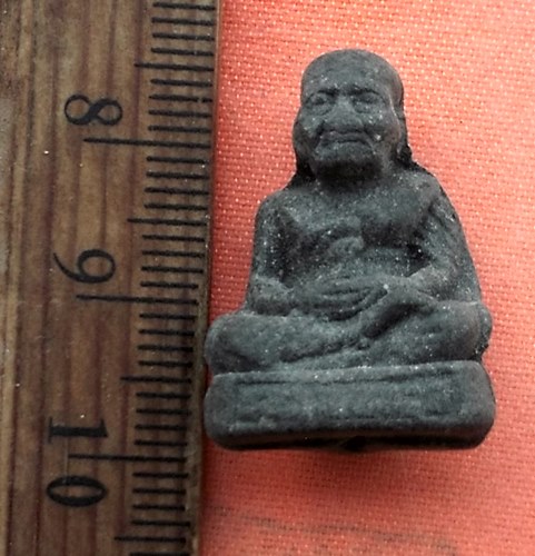 เริ่ม 10 บาท กับ หลวงปู่ทวด …w135