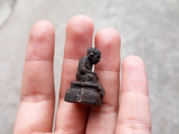 ลอยองค์เนื้อว่านปี 52 หลวงปู่ทวด วัดห้วยมงคล