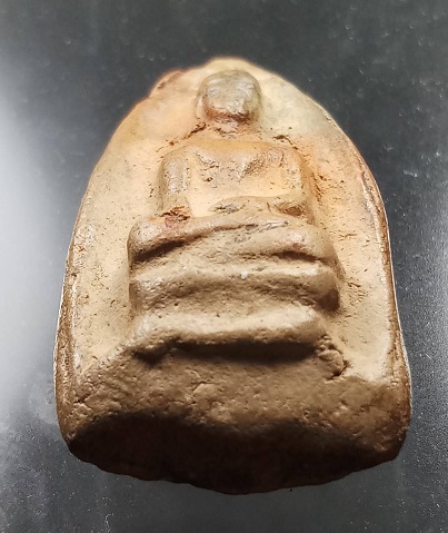 พระสรรค์นั่งหลวงพ่อกวย วัดโฆษิตาราม จ.ชัยนาท