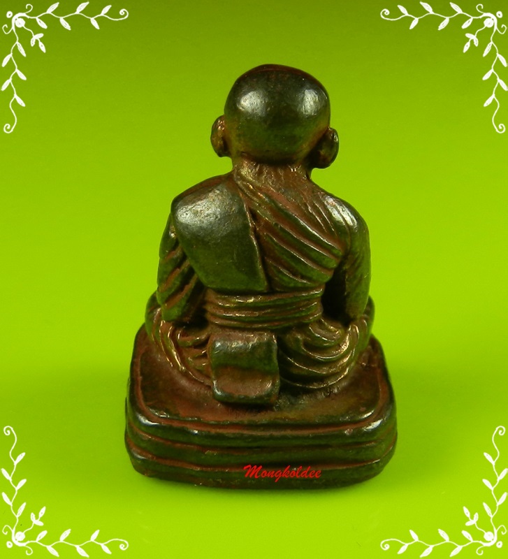 หลวงปู่ทวด พิมพ์เบตงเลขใต้ฐาน เนื้อนวะกลับดำ รุ่นกฐิน ปี42 วัดช้างให้ No.1593 สภาพสวย