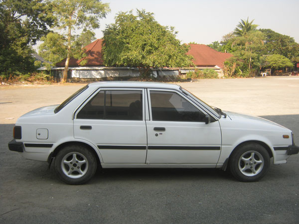 NISSAN SUNNY B-11 เคาะแรกแดง