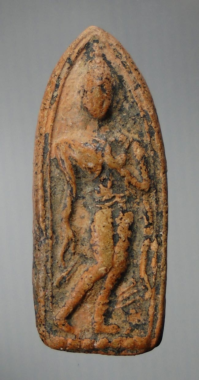 พระลีลา กรุลานดอกไม้ สุโขทัย 