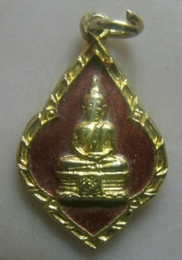 **วัดใจ**เหรียญหลวงพ่อโสธร หลังยันต์ วัดโสธรวราราม จ.ฉะเชิงเทรา**กะไหล่ทองลงยาสีแดง สวยๆ