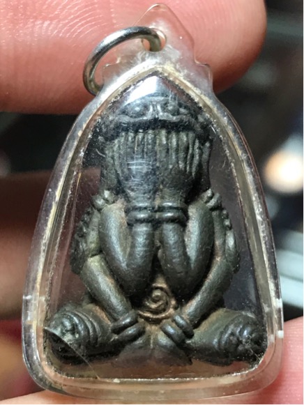 พระปิดตาพนมรุ้ง ยันต์ยุ่ง เนื้อนวโลหะ หลวงพ่อทิพย์ ธัมมนิโยโก วัดโพธิ์ทอง จ.บุรีรัมย์ 