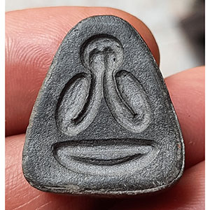 พระปิดตา หลังแบบ ไม่ทราบที่