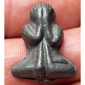 พระปิดตา เนื้อตะกั่ว  ไม่ทราบที่