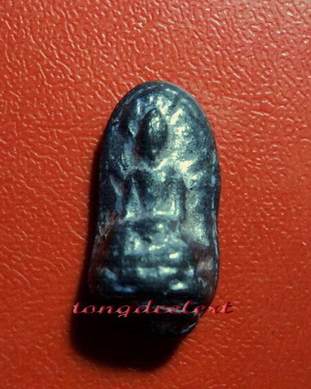 พระรอด วัดโคนอน หลวงปู่โต๊ะ วัดประดู่ฉิมพลีปลุกเสก ปี 2515 ค่ะ