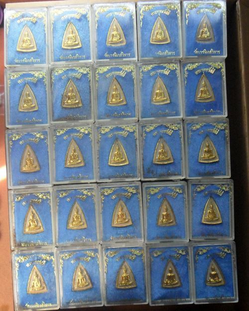 พระพุทธรัศมี ปิดทอง วัดบวรนิเวศวิหาร สมเด็จพระญาณสังวร สมเด็จพระสังฆราช ปลุกเสก ปี2533 ชุด100องค์