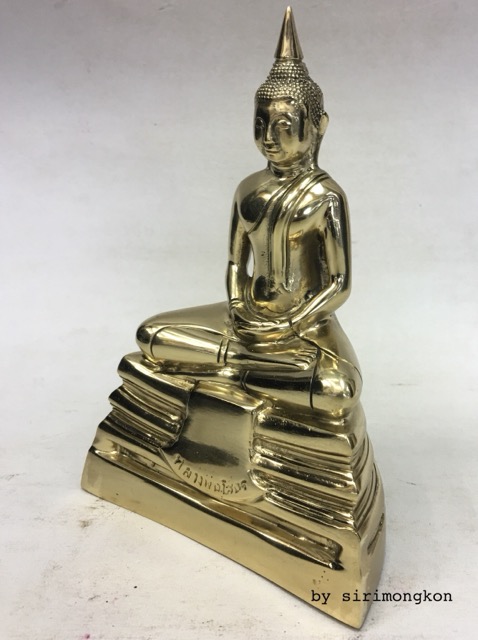 หลวงพ่อโสธร รุ่น9 อัญเชิญขึ้นจากน้ำปีที่ 249 ขนาดบูชา สูง5.5นิ้ว เนื้อทองเหลือง พร้อมกล่องเดิม