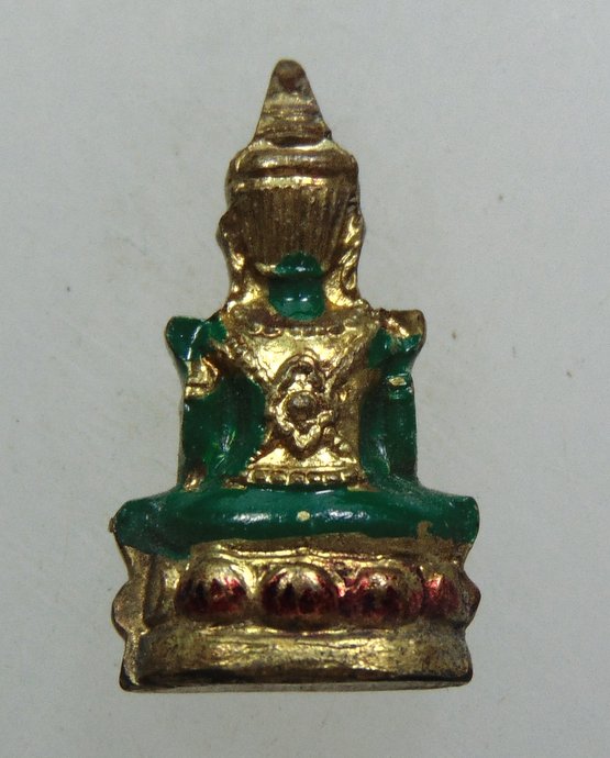 ๒๐รูปเหมือนปั๊มพระแก้วมรกต วัดท่าแพ จ.นครศรีธรรมราช พ่อท่านคล้ายปลุกเสก