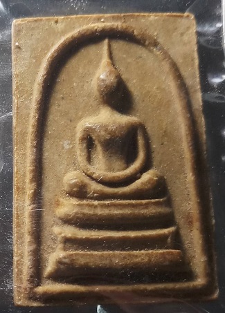 พระสมเด็จพิมพ์ใหญ่เอวใหญ่หลังพระสิวลีเนื้อเกสร หลวงพ่อกวย วัดโฆษิตาราม จ. ชัยนาท