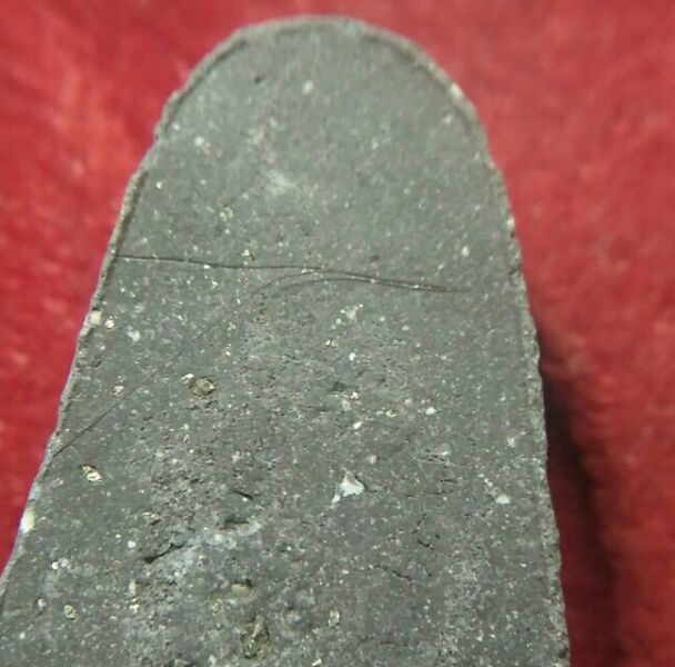 หลวงปู่ทวดเนื้อว่านมีเพชรหน้าทั่งและเส้นเกษา สวยๆครับ