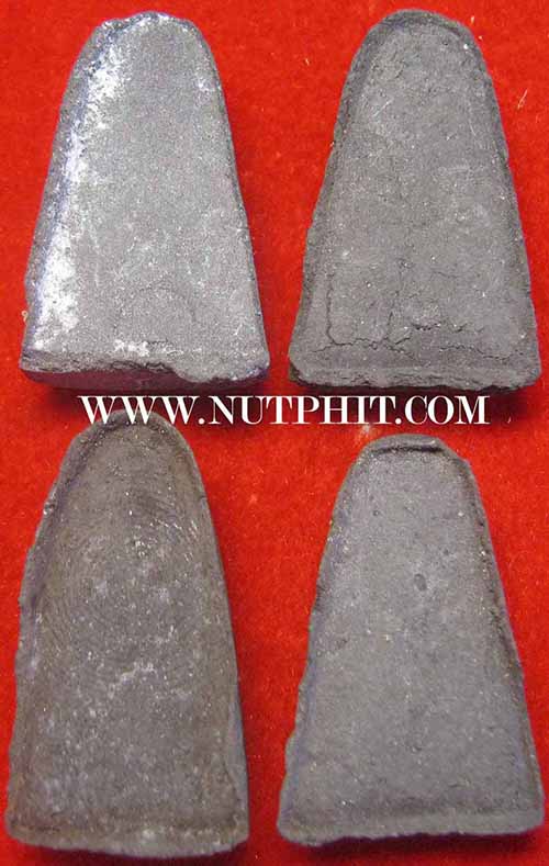 ชุด 4 องค์หลวงปู่ทวด วัดช้างให้ รุ่นปลดหนี้ พ.ศ. ๒๕๓๙*104