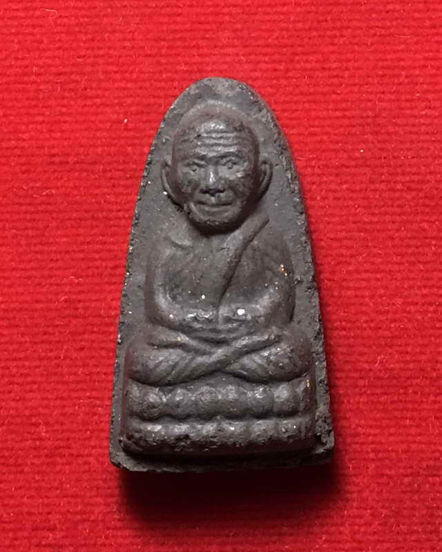 หลวงปู่ทวด เนื้อว่าน รุ่นปลดหนี้ วัดช้างให้ จ.ปัตตานี พ.ศ.2539