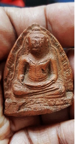 หลวงพ่อโตพิมพ์นิยม(พิเศษ)กรุชีปะขาวหาย กรุเก่าเมืองพิษณุโลก