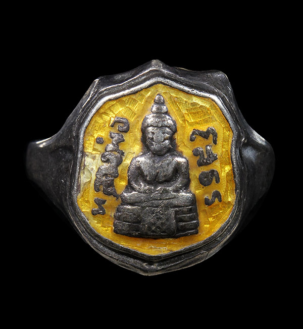 แหวนหลวงพ่อโสธร ปี 09 ลงยาสีเหลือง ครับ