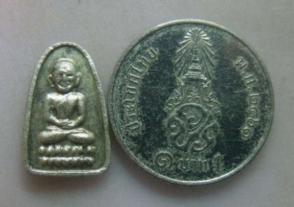 **วัดใจ**หลวงปู่ทวด พิมพ์เล็บมือ หลังนางกวัก ร้านทองจัดสร้างถวายปี ๒๕๐๘**กะไหล่เงิน สวยๆ 
