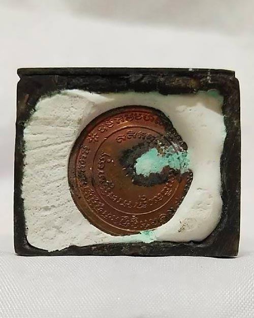 พระบูชาตั้งหน้ารถ หลวงปู่ทวด วัดช้างให้ หน้าตัก 1.5  นิ้ว เนื้อโลหะรมดำมันปู