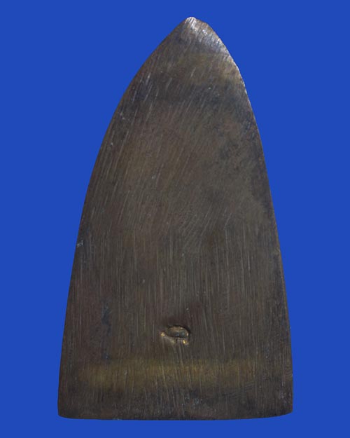 หลวงปู่ทวดพิมพ์เตารีด A เนื้อโลหะผสม วัดสิตาราม (วัดคอกหมู) กรุงเทพฯ ปี 2536 ด้านหลังตอกโค๊ด หมู