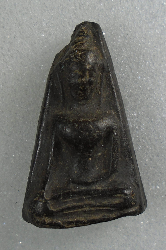 20บาท...พระผงสุพรรณ  เนื้อดิน ไม่ทราบที่///G812