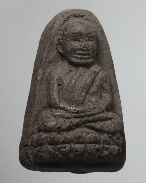 หลวงปู่ทวดเนื้อว่าน รุ่นเอ็ม 16 พ.ศ.2534