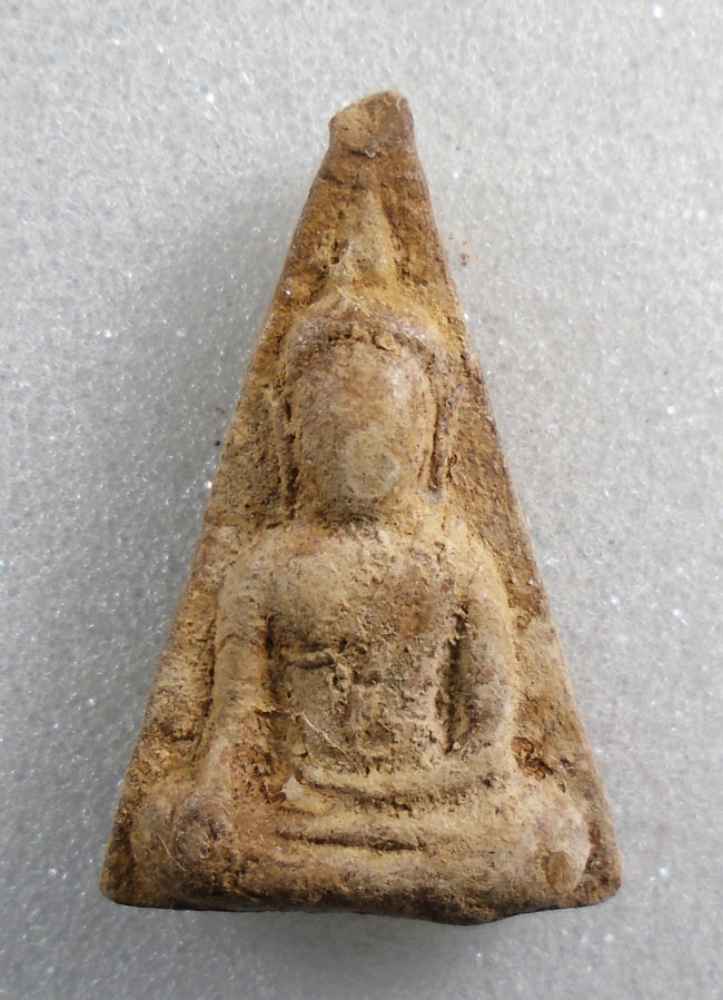 20บาท...พระนางพญาเนื้อดิน ไม่ทราบที่///G828