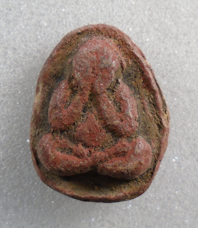 20บาท...พระปิดตา เนื้อดิน ไม่ทราบที่ ///G838