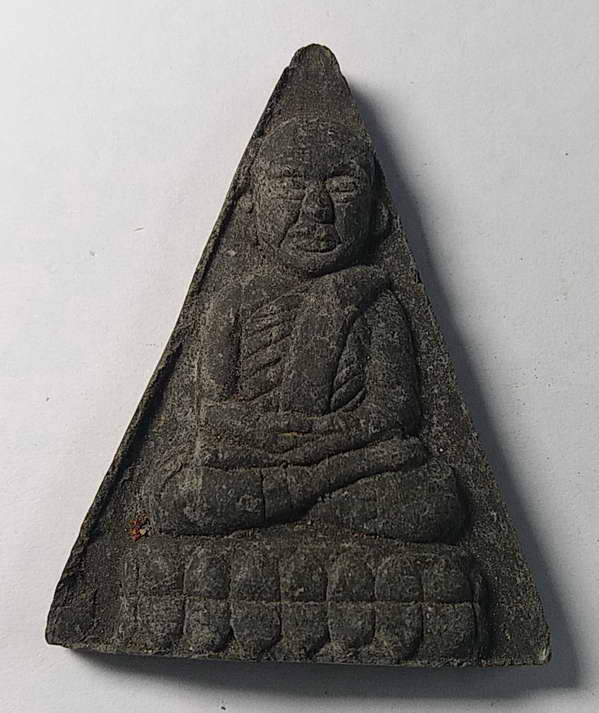 60  บาทแดงครับ   หลวงปู่ทวด  ออกวัดอรุณราชวรารามราชวรมหาวิหาร  กรุงเทพ