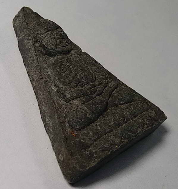 60  บาทแดงครับ   หลวงปู่ทวด  ออกวัดอรุณราชวรารามราชวรมหาวิหาร  กรุงเทพ