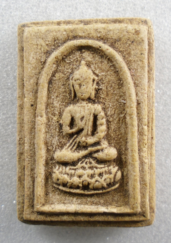 20บาท...พระพุทธ เนื้องผง ไม่ทราบที่///G883