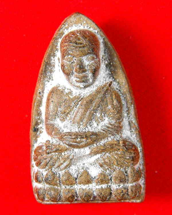 หลวงปู่ทวด วัดช้างไห้(ออกวัดปราสาทบุญญาวาส)"รุ่นฉลอง220ปี ปี2545"..ฝังตะกรุดทอง2ดอก