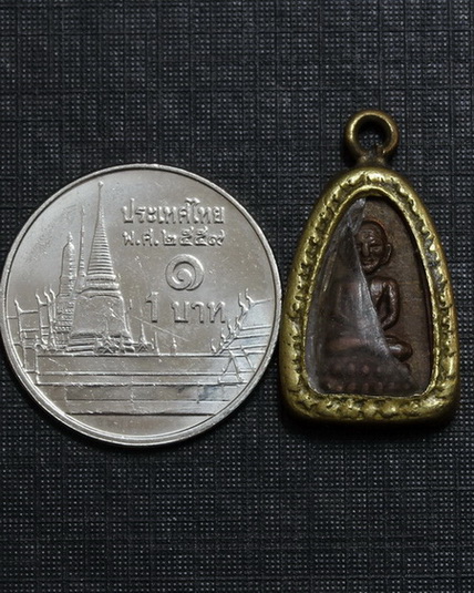 หลวงปู่ทวดหลังนางกวัก