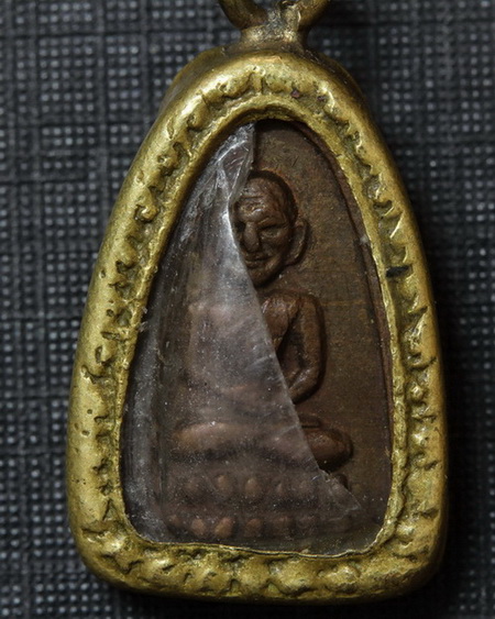 หลวงปู่ทวดหลังนางกวัก