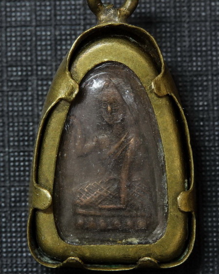 หลวงปู่ทวดหลังนางกวัก