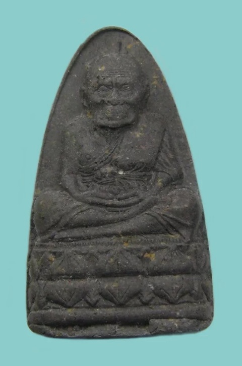 หลวงปู่ทวดรุ่นชนะคน พิมพ์ใหญ่ วัดสุทัศนเทพวราราม ปี2538  อาจารย์นองร่วมปลุกเสกครับ