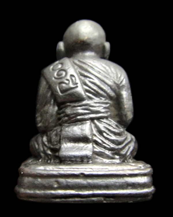 หลวงพ่อทวด พิมพ์เบตง 101 ปี อาจารย์ทิม เนื้อนวะแก่เงิน บรรจุมวลสารปี 97 พร้อมกล่องเดิมจากวัด