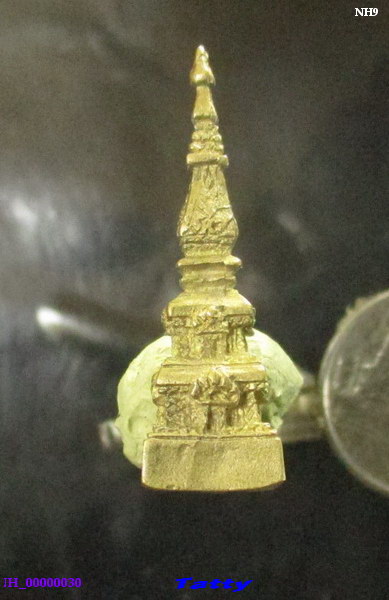 รูปหล่อพระธาตุพนม