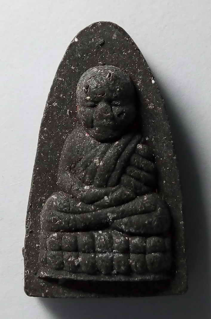 20 บาท หลวงปู่ทวด วัดช้างให้ จังหวัดปัตตานี พิมพ์พระรอดเล็ก ไม่ทราบปีที่สร้าง BOXP 23