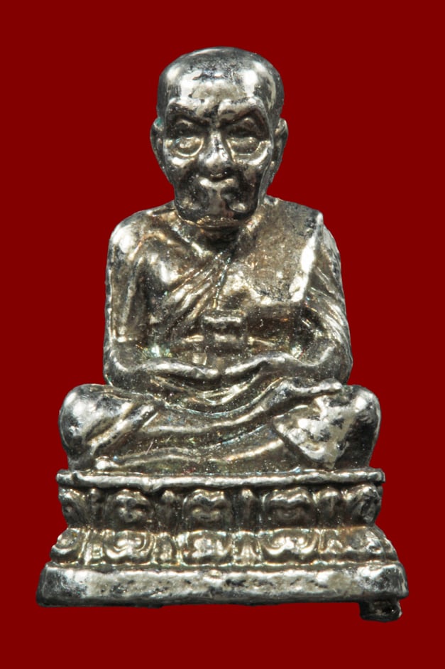 หลวงพ่อทวด อาจารย์นอง ปี 30 กว่าๆ เล็กๆน่ารักครับ