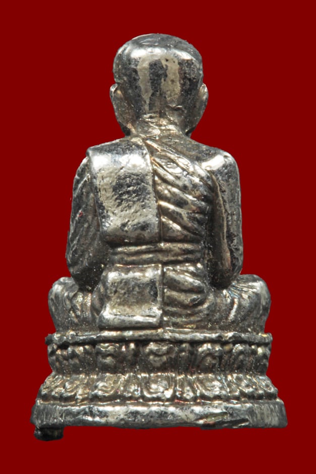 หลวงพ่อทวด อาจารย์นอง ปี 30 กว่าๆ เล็กๆน่ารักครับ