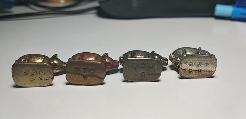 เคาะเดียวแดงหมูมหาปราบชุดกรรมการ ปี 55