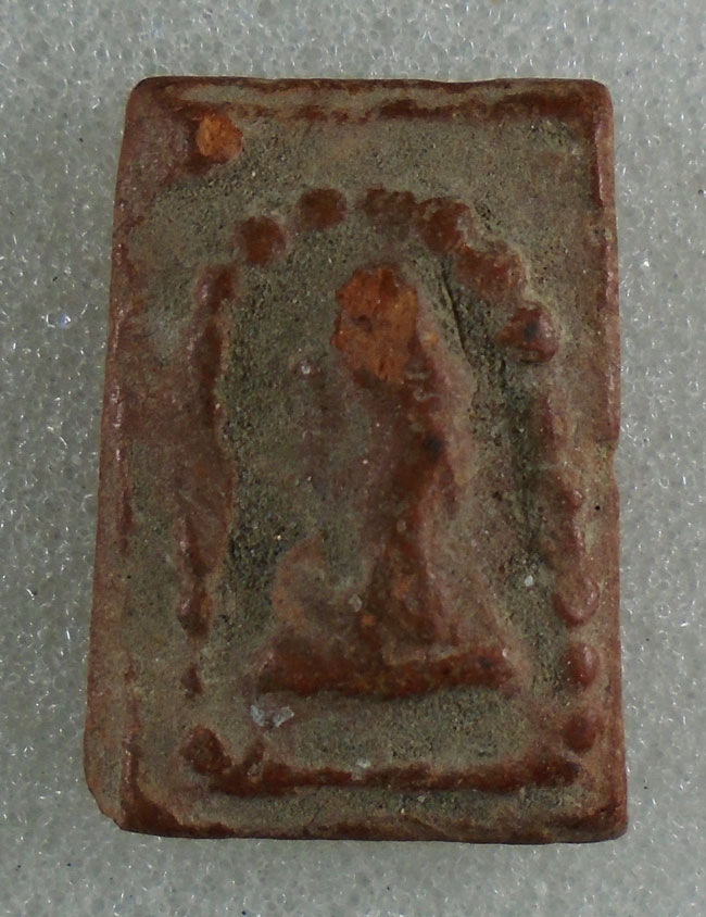 20บาท...นางกวัก หลวงพ่อกวย เนื้อดิน ///H45