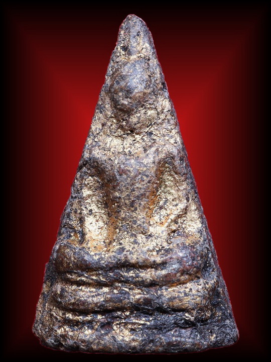 นางพญาเนื้อดิน กรุวัดโบสถ์บน