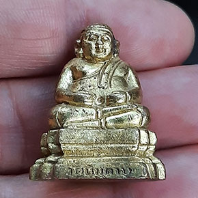 พระรูปหล่อพระสังกัจจายน์ วัดหินดาษ