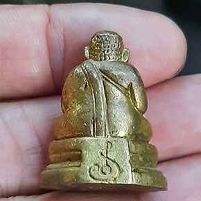 พระรูปหล่อพระสังกัจจายน์ วัดหินดาษ