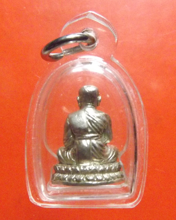 รูปหล่อ เนื้อเงิน หลวงปู่ทวด วัดช้างไห้ ตอกโค๊ดศาลา เลข712